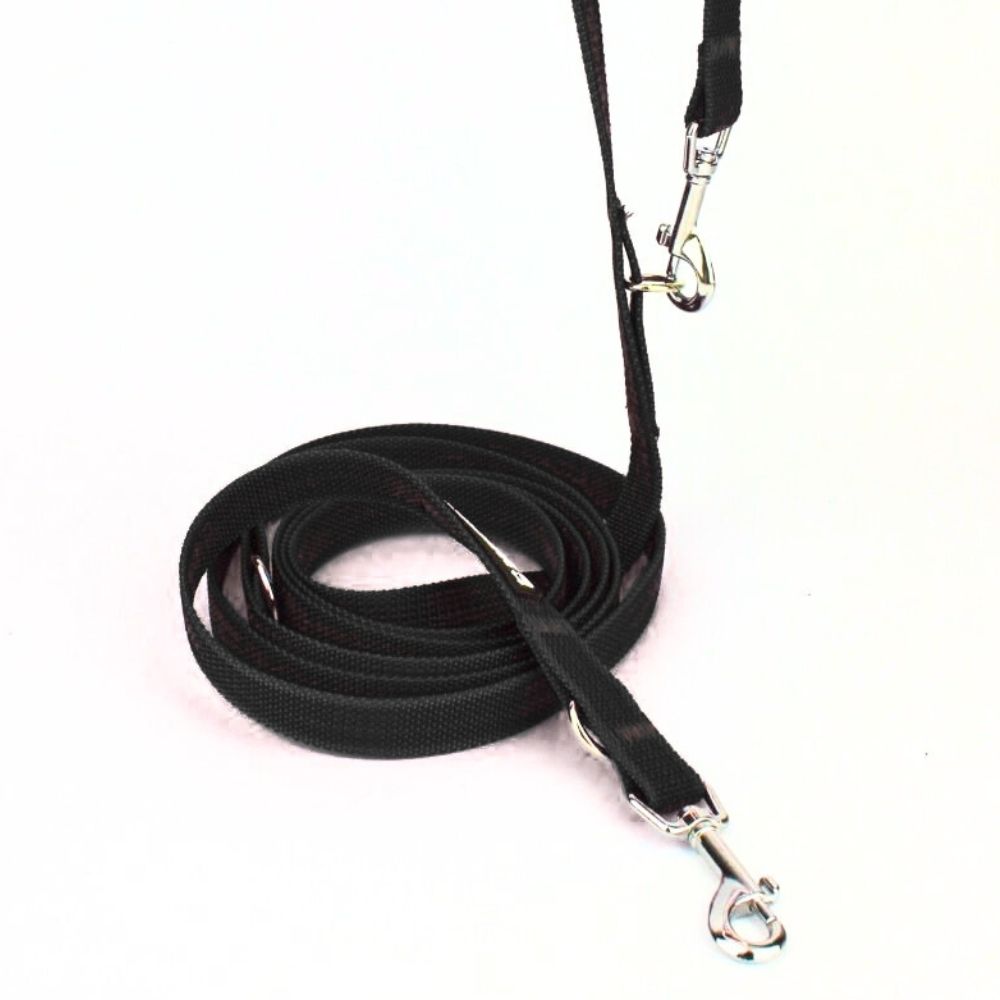 Gumowana smycz przepinana NEGRO