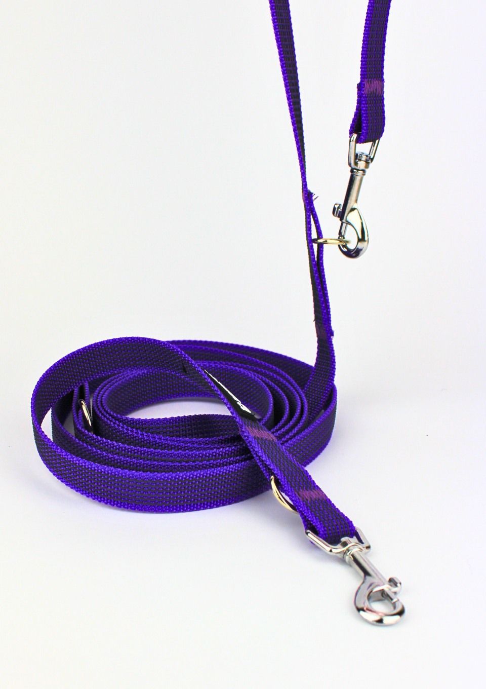 Gumowana smycz przepinana ULTRA VIOLET